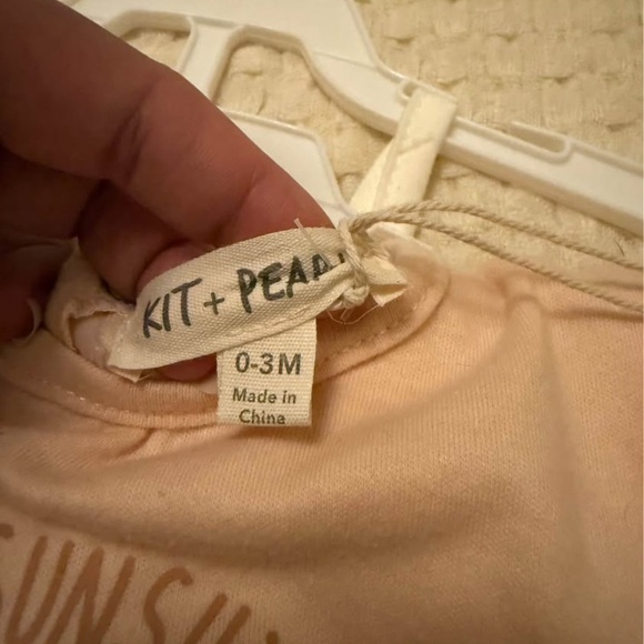 0-3m girls NWT Matching set - Picture 3 of 3